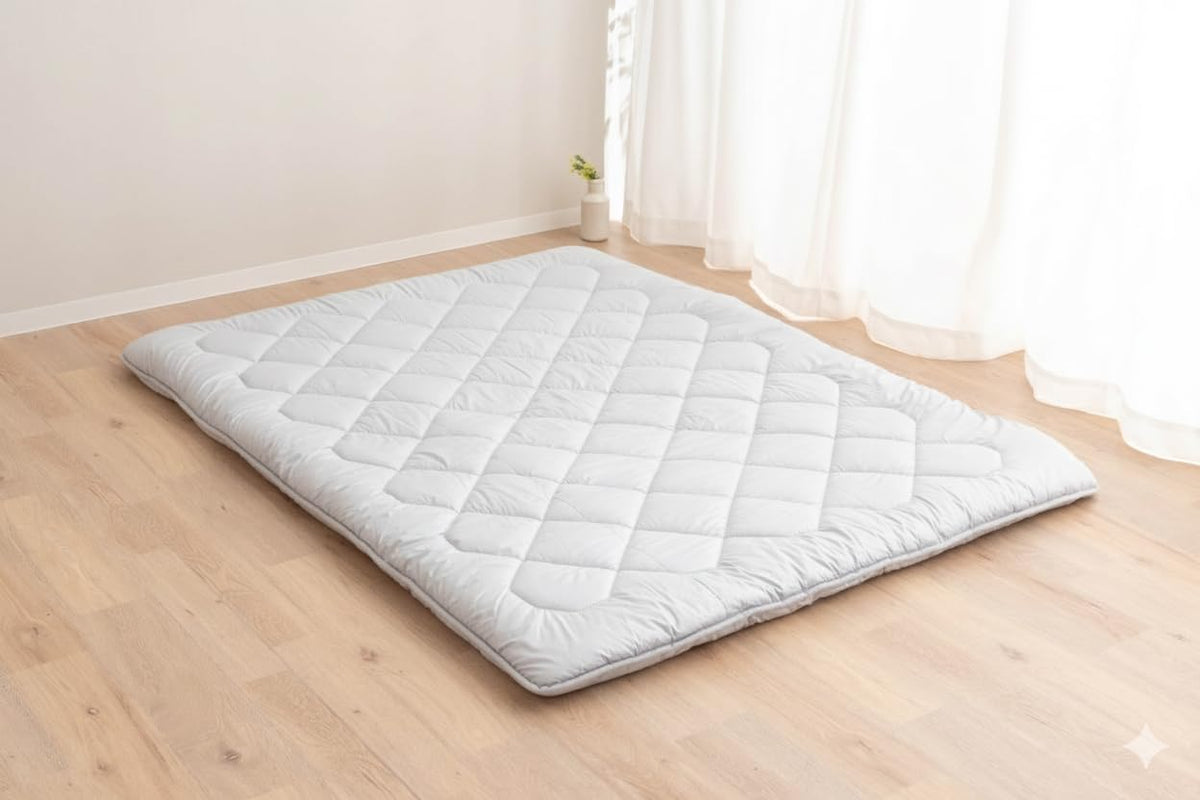 EMOOR Japanese Floor Mattress Futon Mattress CLASSE and Foldable Tatami Mat Set Single White & Natural, Foldable Floor Sleeping Bed Mat Sikibuton Igusa Natural