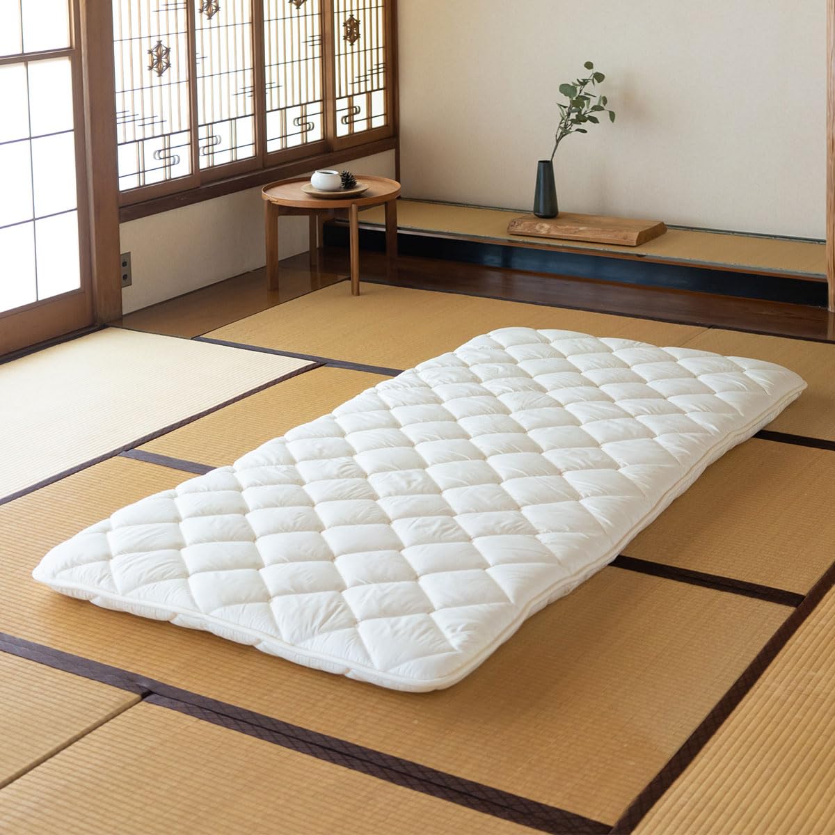 EMOOR Japanese Floor Mattress Futon Mattress CLASSE and Foldable Tatami Mat Set Single White & Natural, Foldable Floor Sleeping Bed Mat Sikibuton Igusa Natural